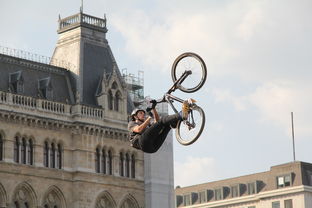 mk体育app-“跑酷赛场:东安湖体育公园成为极限运动的全新战场”