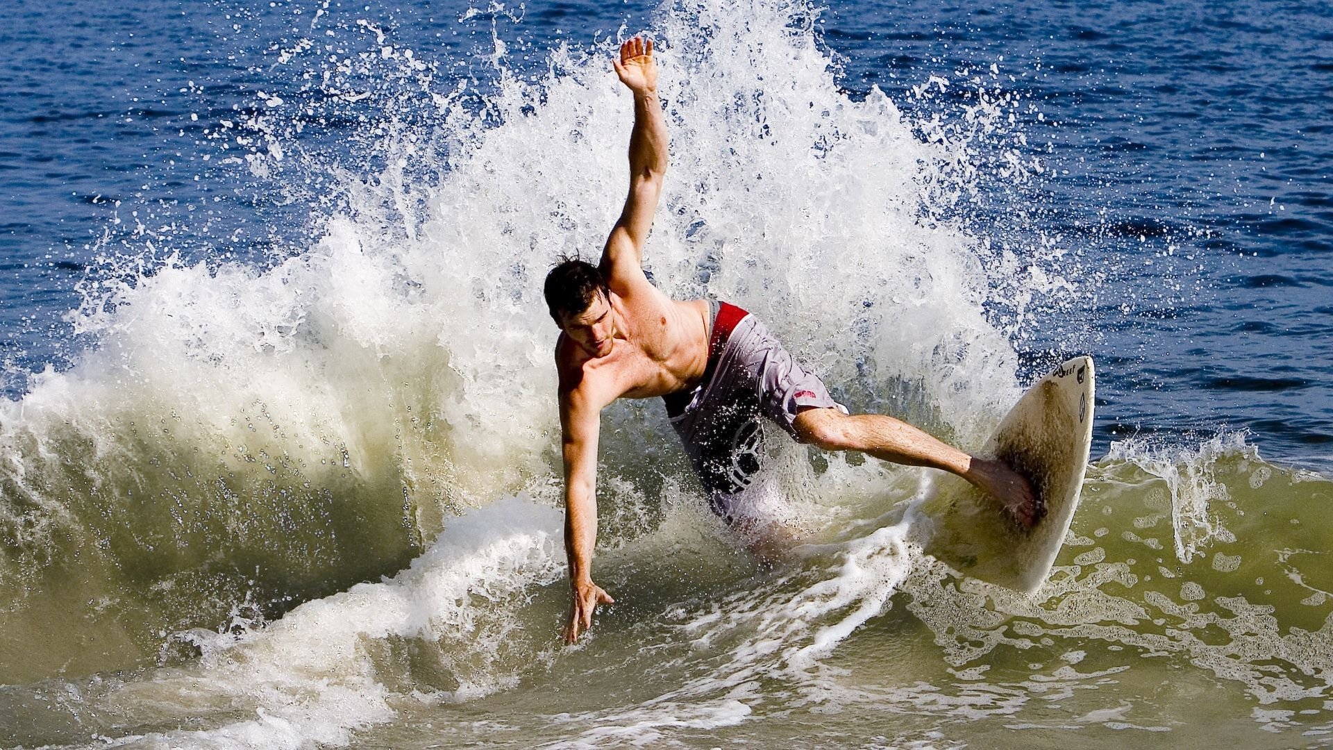 体育mk-体育新闻中心协助地方体育局开展体育新闻宣传工作,体育类的新闻简报